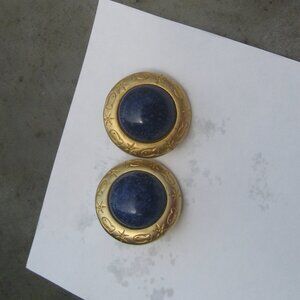 Liz Cliaborne,Inc. pierced easrrings